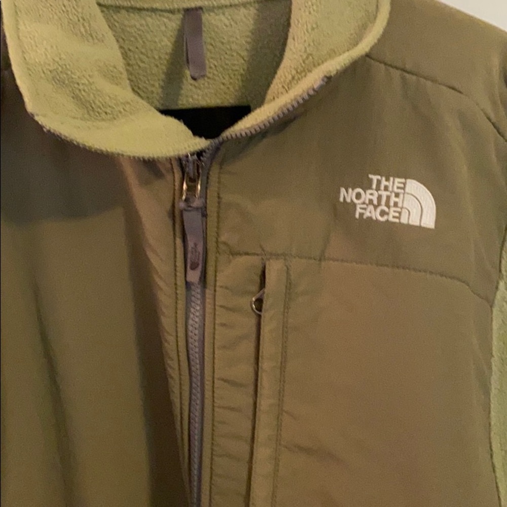 Woman’s green North Face jacket M